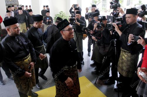 DATUK SERI AHMAD FAIZAL AZUMU