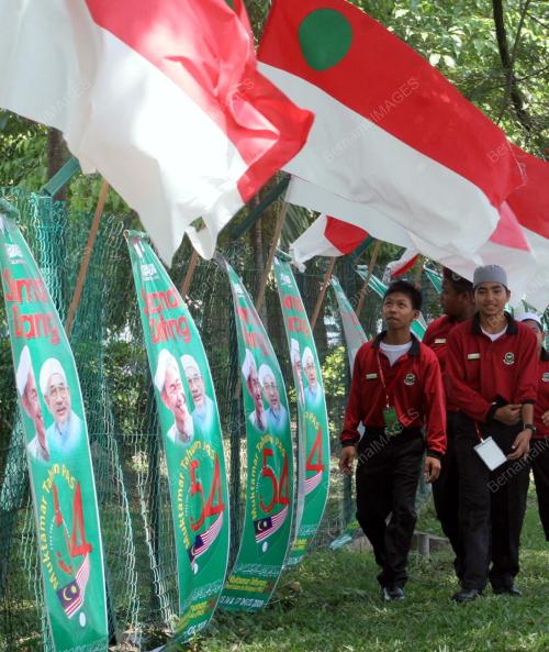 MUKTAMAR PAS