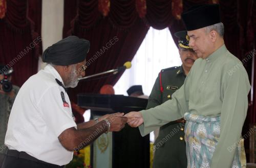 RAJA DR NAZRIN SHAH
