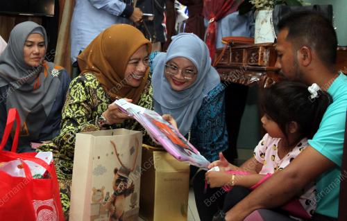 DATUK SERI DR NORAINI AHMAD