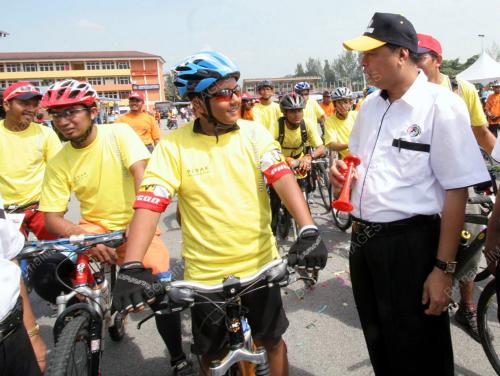 ISMAIL SABRI YAAKOB