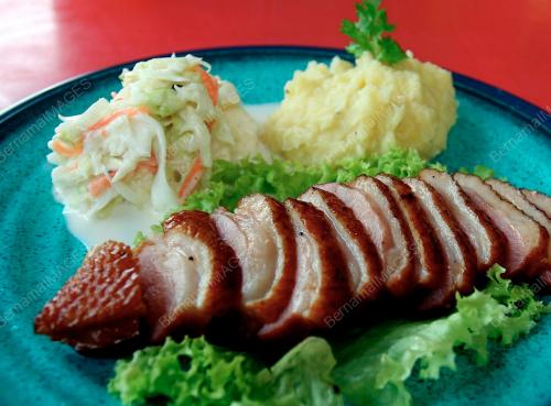 SMOKEY ROASTED DUCK