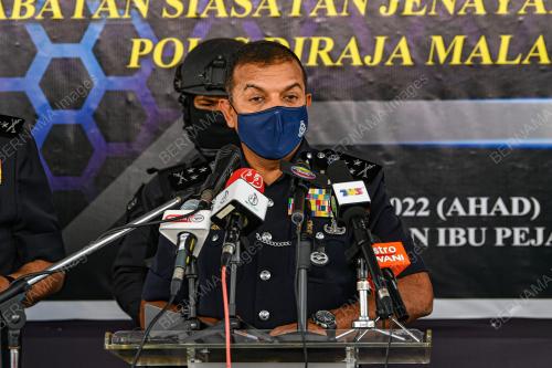 DATUK AYOB KHAN MYDIN PITCHAY