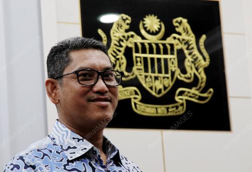 DATUK SERI AHMAD FAIZAL AZUMU