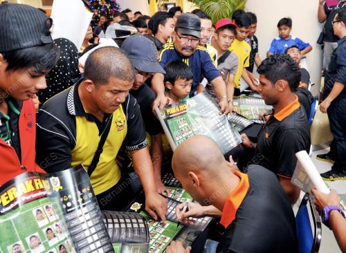 PK03_16122012_PIALA_FA