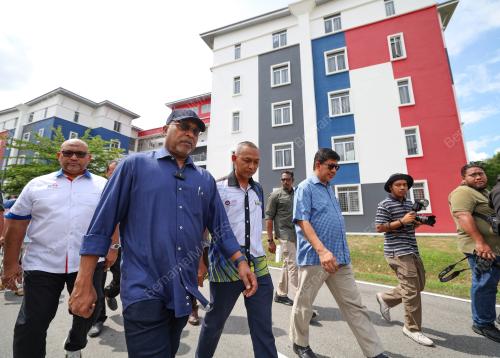DATUK SERI DR ZAMBRY ABDUL KADIR 