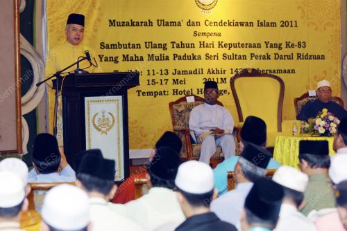 RAJA DR NAZRIN SHAH
