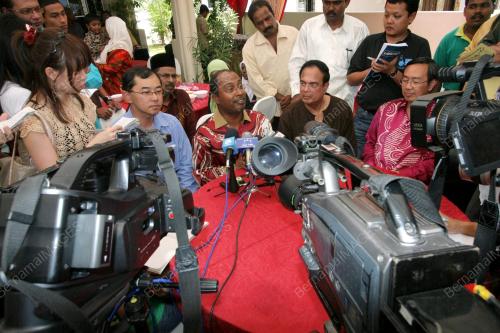 ZAMBRY ABDUL KADIR