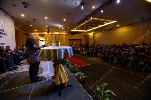 DATUK SERI SAARANI MOHAMAD