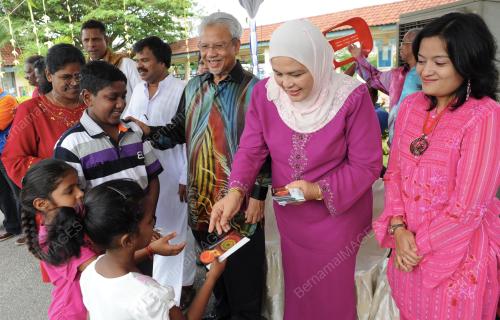 PK03_17112013_HUSNI_MERIAH