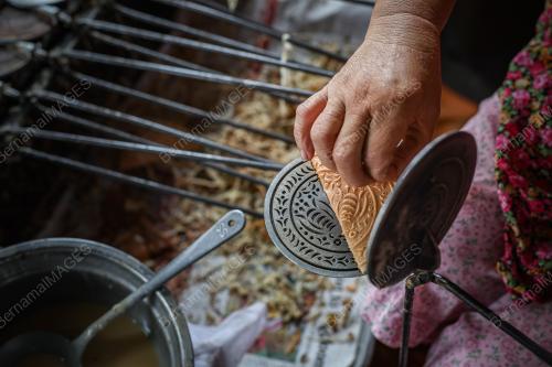 KUIH KAPIT