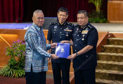 DATUK AZIZI MAT ARIS