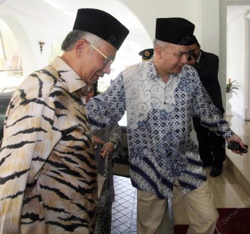 MOHD NAJIB TUN RAZAK