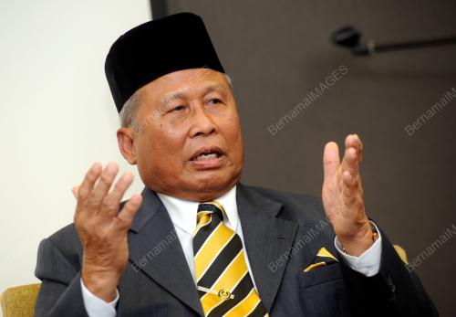 PK03_19042015_DATUK_AYOP_HASHIM