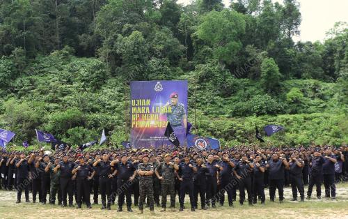 DATUK SERI MOHD YUSRI HASSAN BASRI