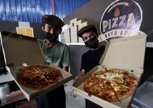IPOH PIZZA KAYU API