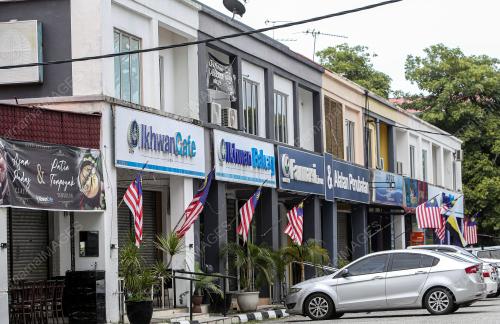 GLOBAL IKHWAN SERVICES AND BUSINESS HOLDINGS