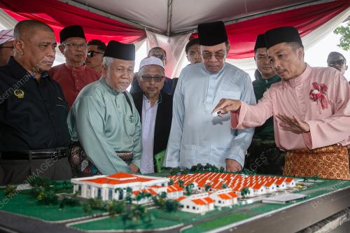 DATUK SERI ANWAR IBRAHIM
