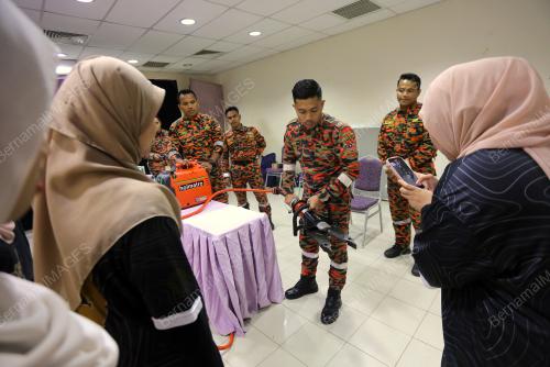 DATUK SERI MOHAMMAD NIZAR JAMALUDDIN