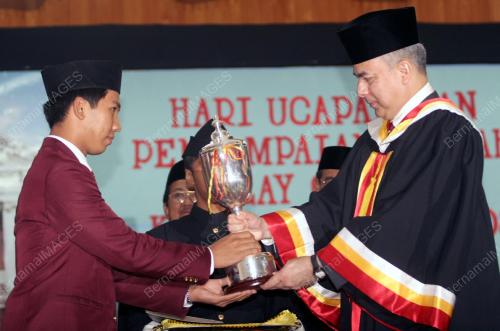RAJA DR NAZRIN SHAH