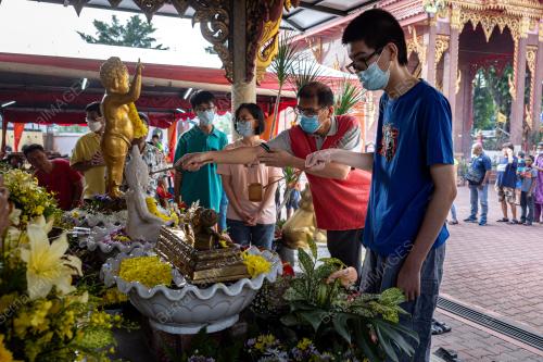 TINJAUAN SAMBUTAN HARI WESAK