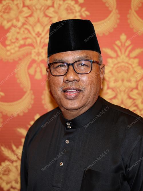 ISTIADAT MENGANGKAT SUMPAH EXCO PERAK