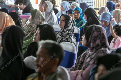 MAJLIS PENUTUPAN DAN PENYERAHAN PROJEK KAMPUNG ANGKAT MADANI JKD