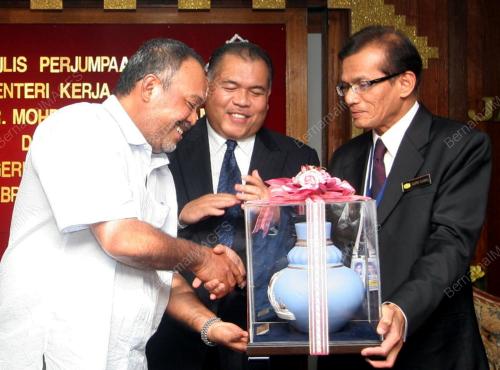 IR MOHD ZIN MOHAMED