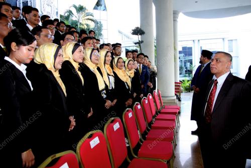 DATUK SERI SAARANI MOHAMAD