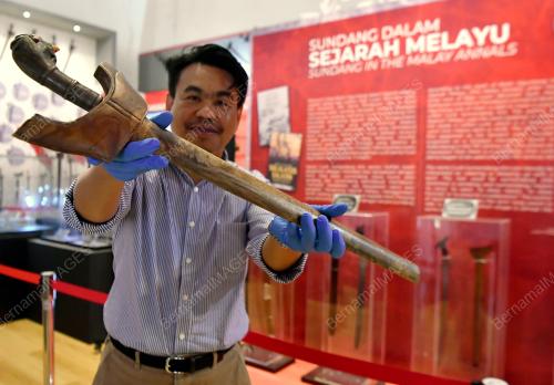 MOHD NASRULAMIAZAM MOHD NASIR