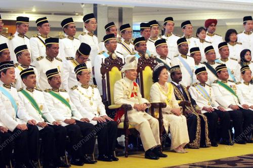 SULTAN AZLAN SHAH