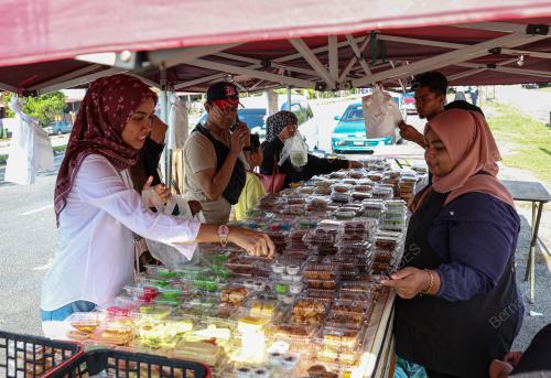 PAKET KUIH MUIH, JUADAH RM1 LICIN DIJUAL
