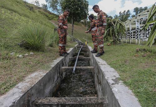BALAI BOMBA DAN PENYELAMAT MERU RAYA