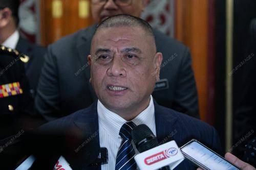 DATUK SERI SAARANI MOHAMAD
