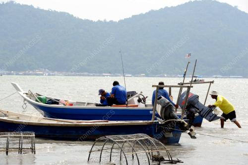 PK03_26062013_LUMUT