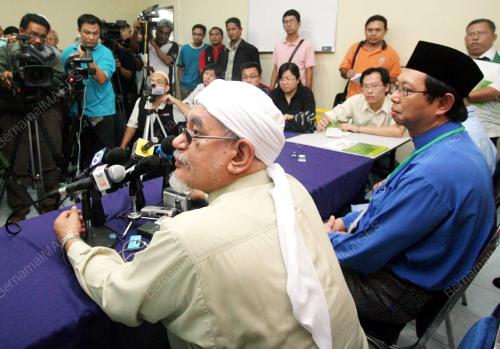 ABDUL HADI AWANG
