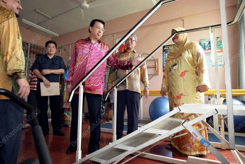 LIOW TIONG LAI