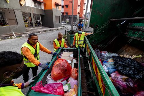 LIPUTAN KERJA PEMBERSIHAN MBI