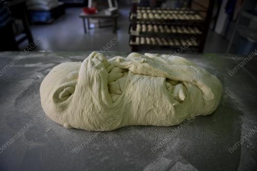 KILANG ROTI MOKHTAR