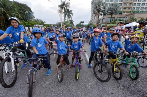 PK03_27112016_CAR_FREE_DAY