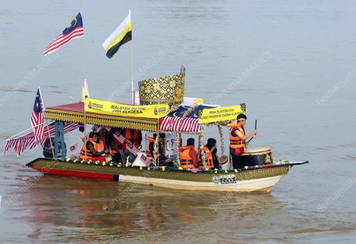PERARAKAN BOT BERHIAS