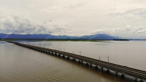 LANDASAN KERETA API TASIK BUKIT MERAH