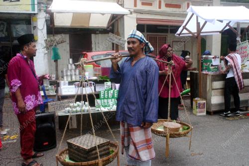 PK03_28122017_BAZAR