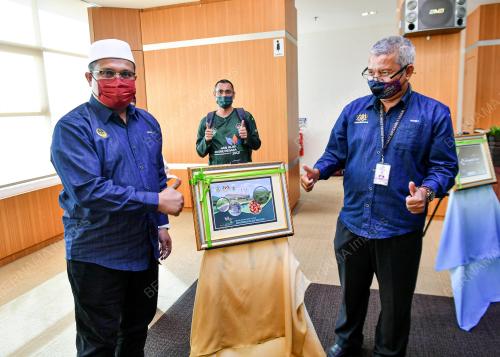 MOHD AKMAL KAMARUDIN