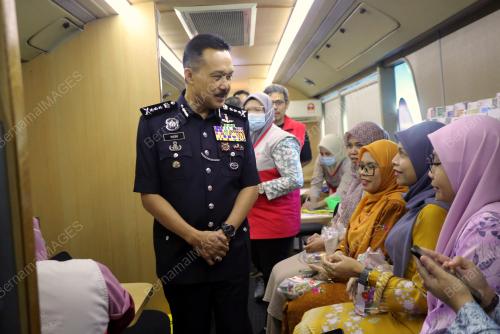 DATUK SERI MOHD YUSRI HASSAN BASRI