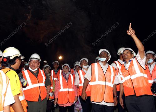 DATUK SERI DR. ZAMBRY ABD KADIR