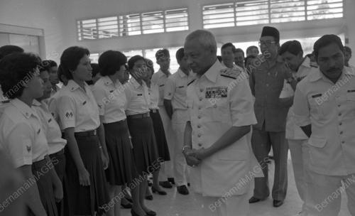 PK03_29062015_AGONG_LAWAT