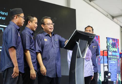 DATUK SERI ABDUL FATTAH ABDULLAH