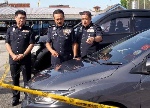 DATUK MOHD YUSRI HASSAN BASRI