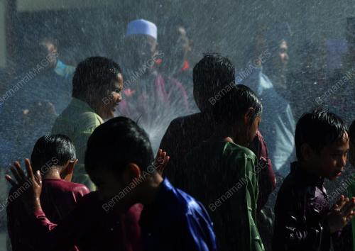 PK03_29112014_BERKHATAN
